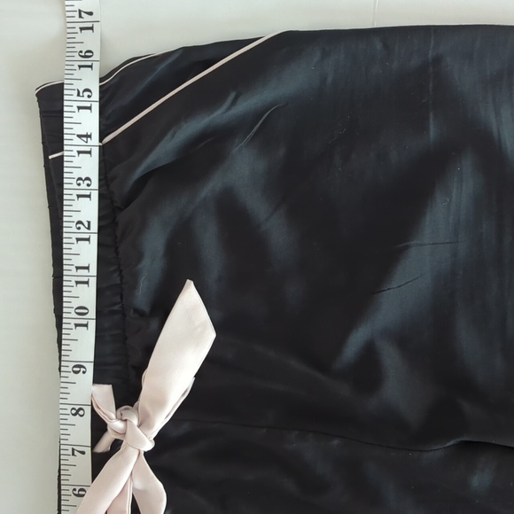 Victoria's Secret Heart Stripe Pajama Pants MEDIUM Black Pink Silky Satiny Feel - Picture 13 of 16